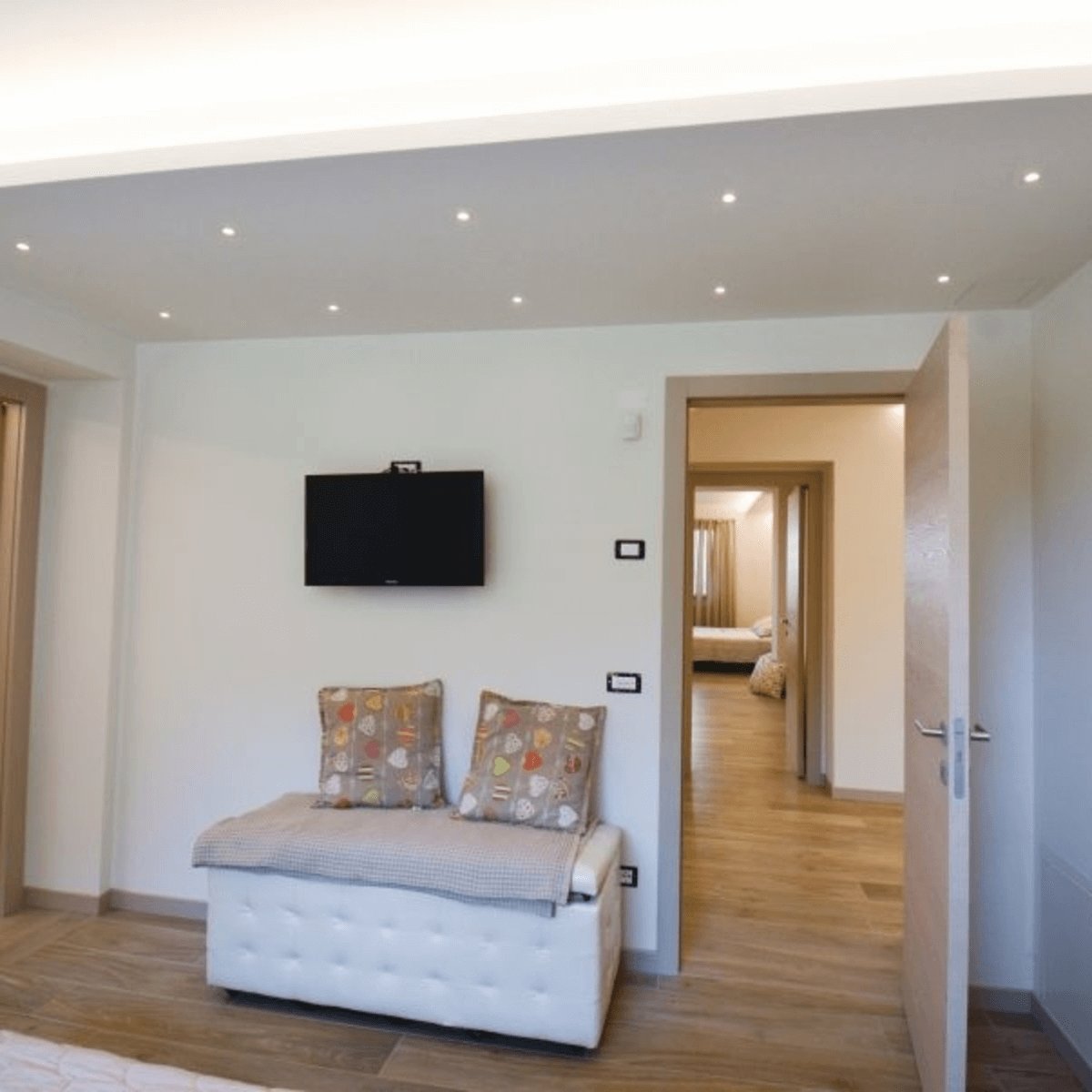 4250E recessed light 2