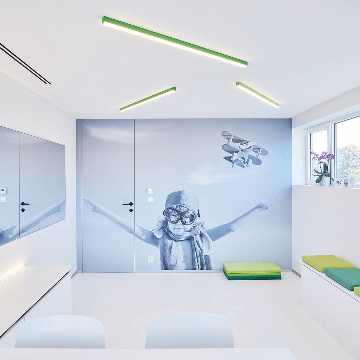 Ninza Linear Surface Mount Light Fixture7